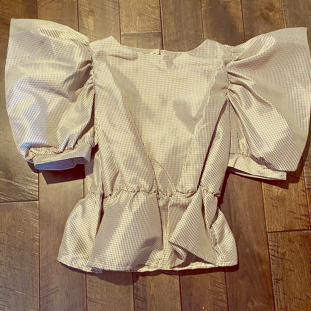 Top Shop Exaggerated Shoulder Top